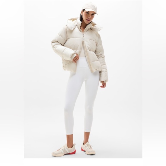 NWT Athleta Bone Stratus Puffer Jacket, Small coat hooded ivory - Picture 3 of 15